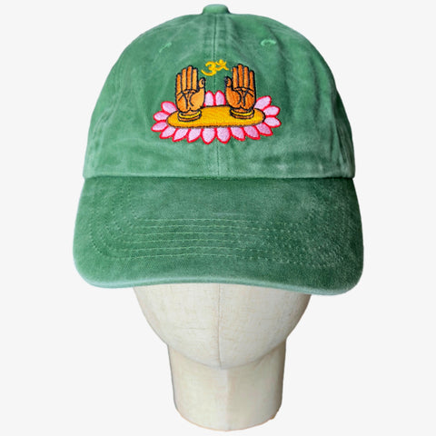 Outward Palms Cap